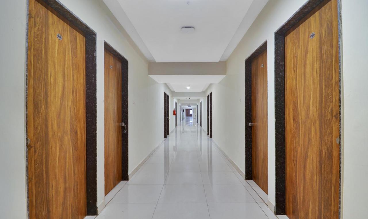 Treebo Tee Hotel Hyderabad Exterior photo